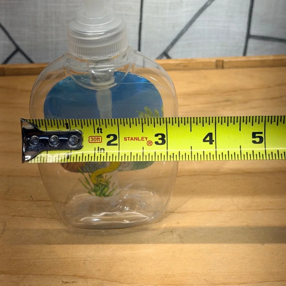 Softsoap Antibacterial Aquarium Series Seahorse Hand Soap Dispenser Bottle Clear